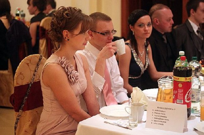 Ostatnia odsłona studniówki Zespołu Szkół Zawodowych w Rawiczu (dużo zdjęć)