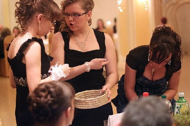 Ostatnia odsłona studniówki Zespołu Szkół Zawodowych w Rawiczu (dużo zdjęć)