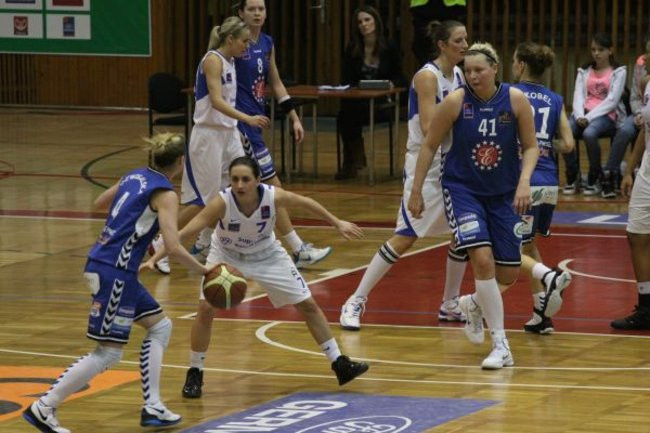 Wicemistrzynie pokonane (zdjęcia)