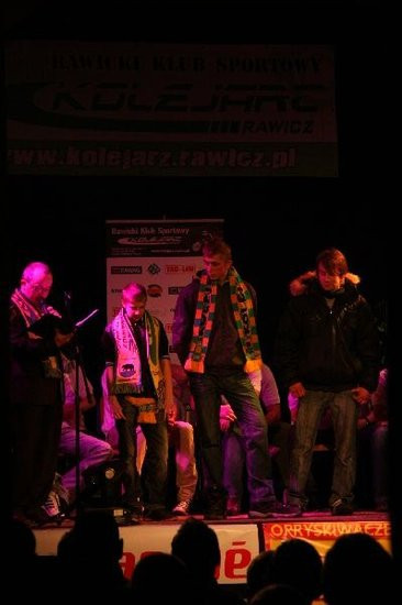 Kolejarz Rawicz zaprezentował się w gimnazjum (zdjęcia)