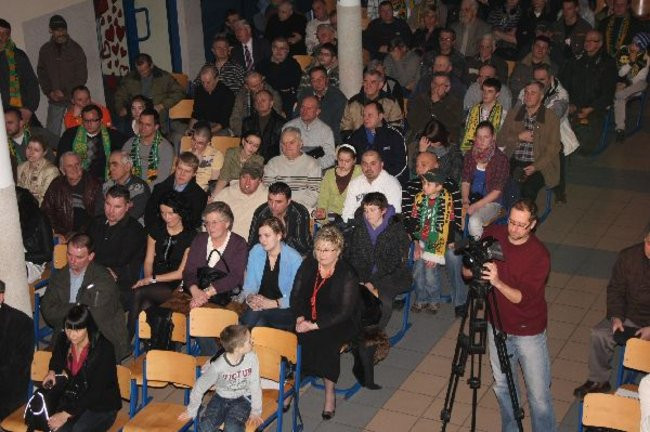 Kolejarz Rawicz zaprezentował się w gimnazjum (zdjęcia)