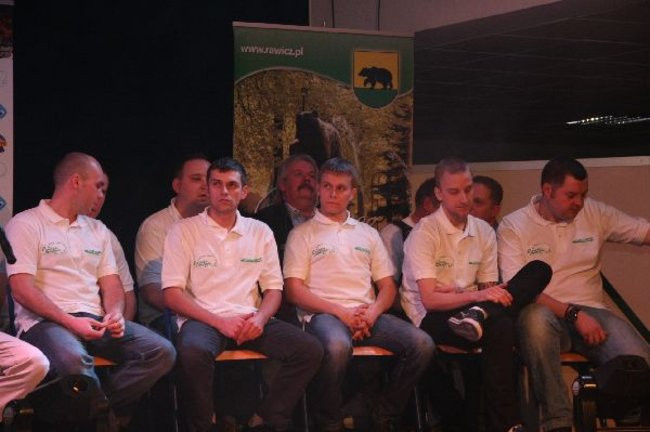 Kolejarz Rawicz zaprezentował się w gimnazjum (zdjęcia)