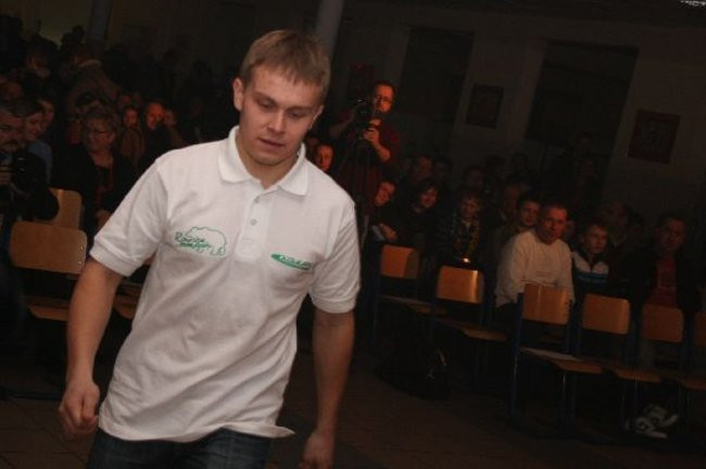 Kolejarz Rawicz zaprezentował się w gimnazjum (zdjęcia)