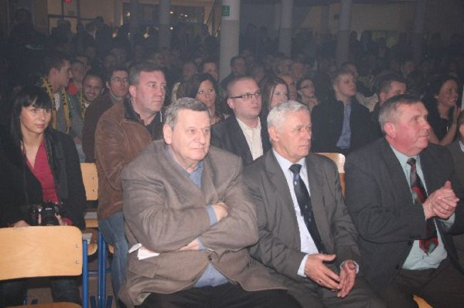 Kolejarz Rawicz zaprezentował się w gimnazjum (zdjęcia)