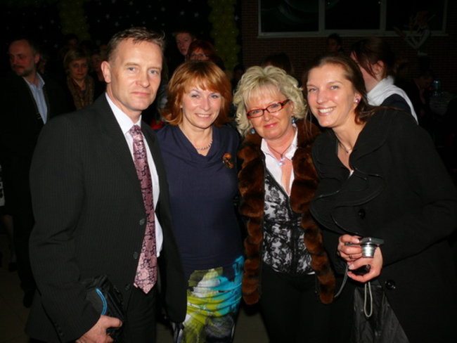 Maturzyści II LO tańczyli u siebie (zdjęcia)