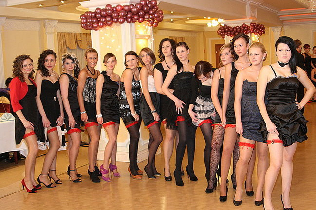 Studniówka Zespołu Szkół nr 3 w Rawiczu (dużo zdjęć)