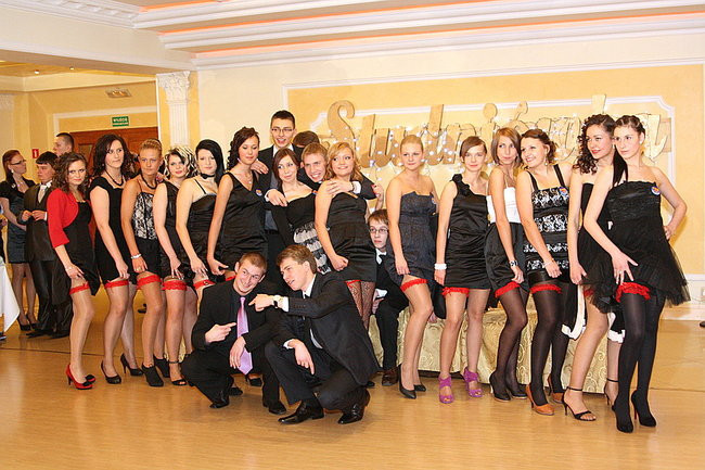 Studniówka Zespołu Szkół nr 3 w Rawiczu (dużo zdjęć)