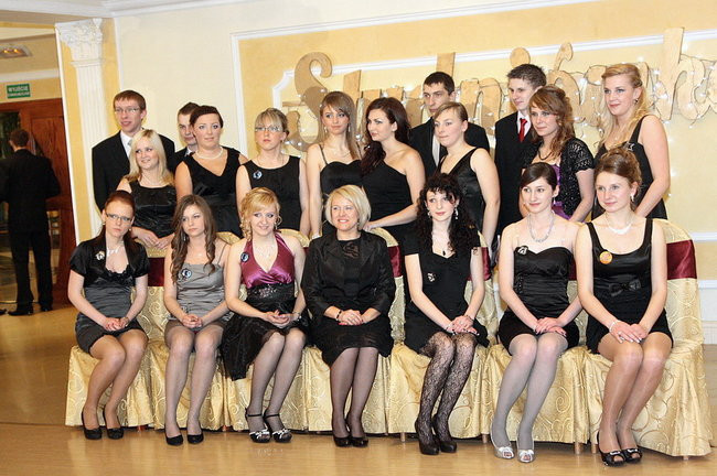 Studniówka Zespołu Szkół nr 3 w Rawiczu (dużo zdjęć)