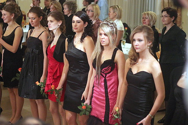 Studniówka Zespołu Szkół nr 3 w Rawiczu (dużo zdjęć)