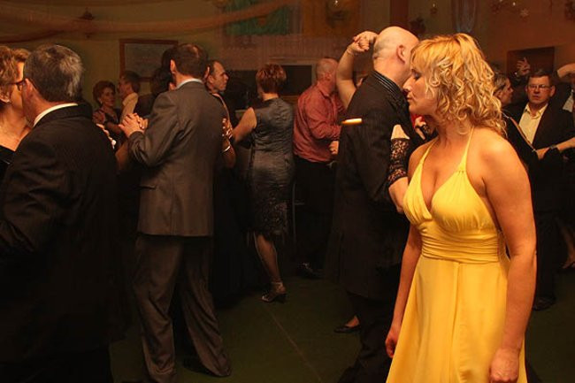 Pełna sala, doskonała zabawa (zdjęcia)