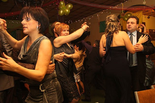 Pełna sala, doskonała zabawa (zdjęcia)