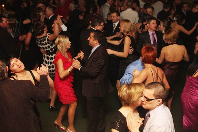 Pełna sala, doskonała zabawa (zdjęcia)