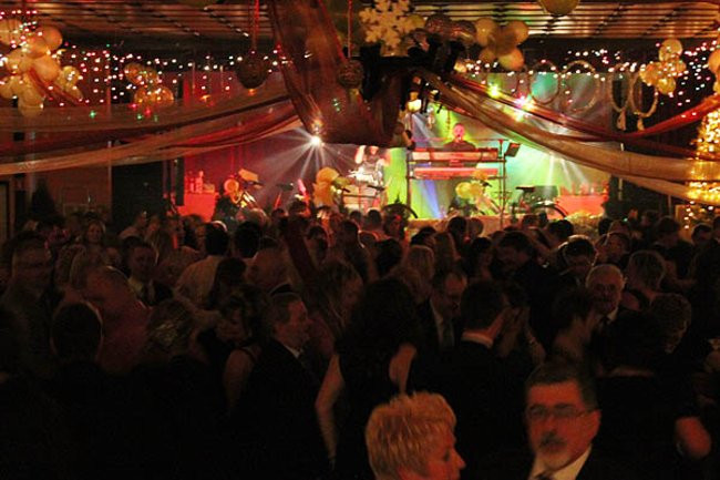 Pełna sala, doskonała zabawa (zdjęcia)