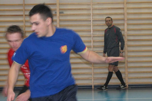 Halowy turniej w Drobninie (zdjęcia)