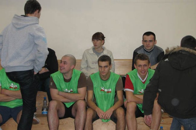 Halowy turniej w Drobninie (zdjęcia)