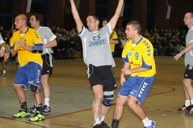 Ostre strzelanie w Lesznie (zdjęcia)