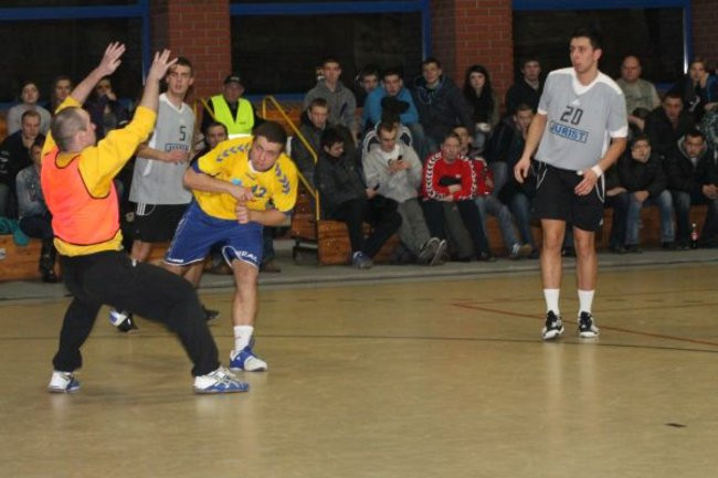 Ostre strzelanie w Lesznie (zdjęcia)