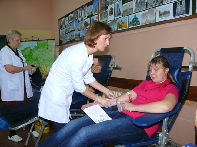 Polała się krew w IV LO (zdjęcia)