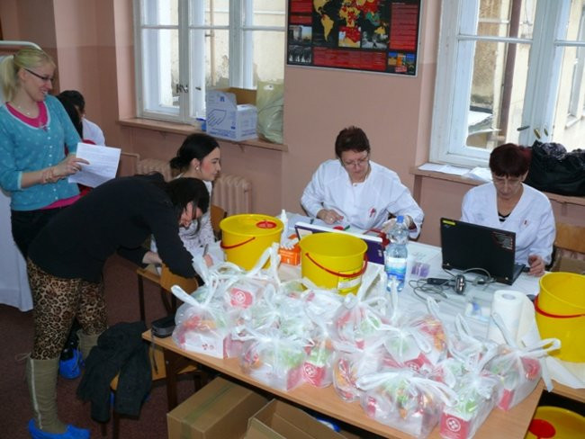 Polała się krew w IV LO (zdjęcia)