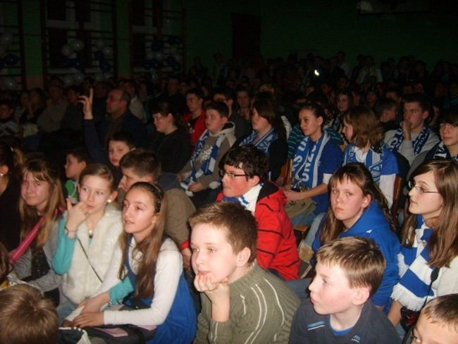 Adam Skórnicki zetnie włosy! (zdjęcia)