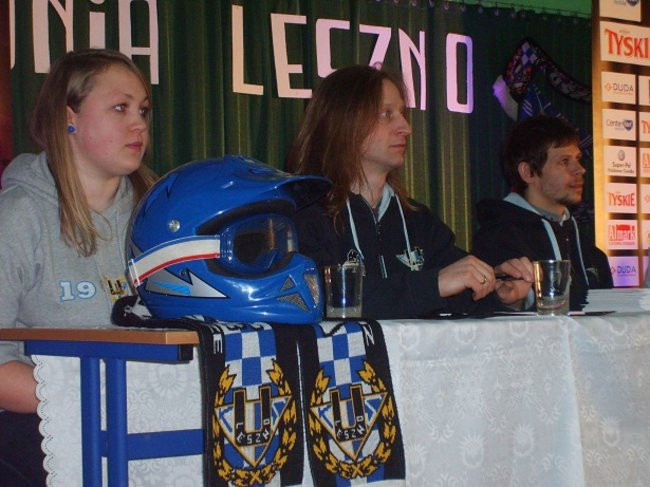 Adam Skórnicki zetnie włosy! (zdjęcia)