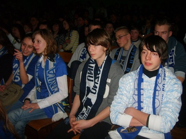 Adam Skórnicki zetnie włosy! (zdjęcia)