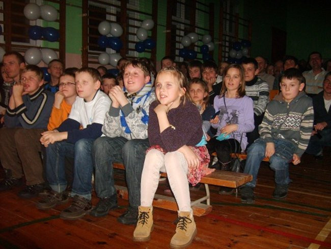 Adam Skórnicki zetnie włosy! (zdjęcia)