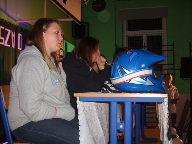 Adam Skórnicki zetnie włosy! (zdjęcia)