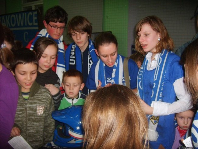 Adam Skórnicki zetnie włosy! (zdjęcia)