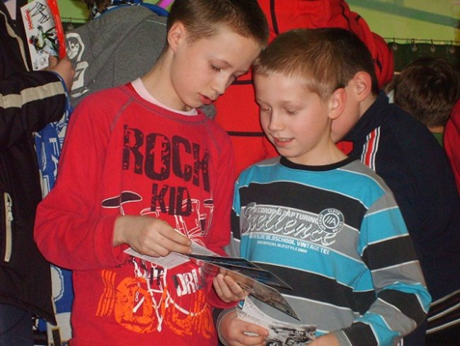 Adam Skórnicki zetnie włosy! (zdjęcia)