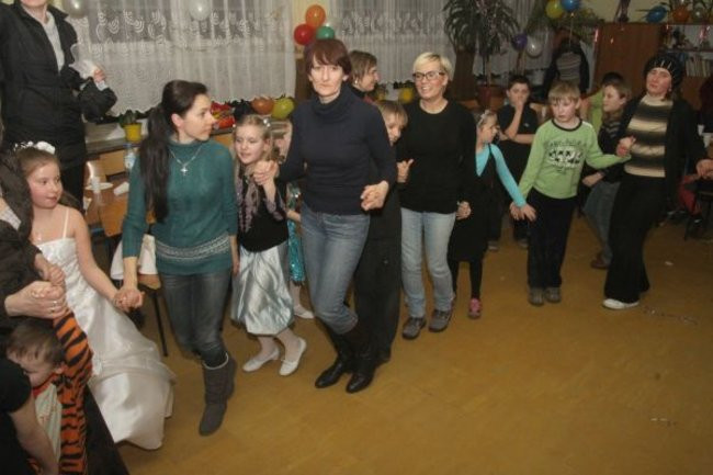 Dyskoteka w Szkole Podstawowej nr 9 (zdjęcia)