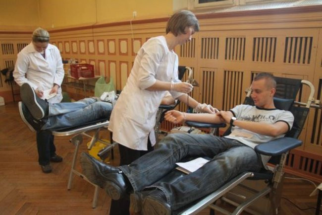 Tłumy oddawały krew (zdjęcia)