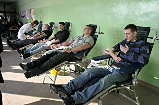 W Koniorze krew się leje (zdjęcia)