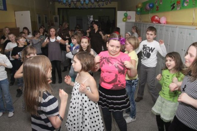 Karnawał uczcili dyskoteką (zdjęcia)