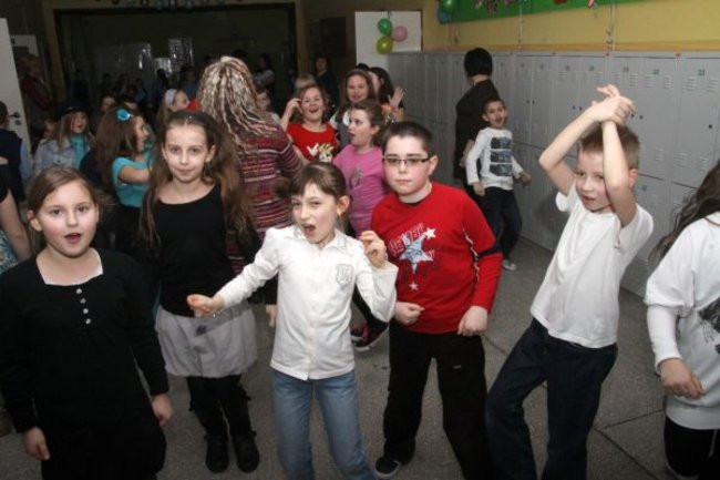 Karnawał uczcili dyskoteką (zdjęcia)