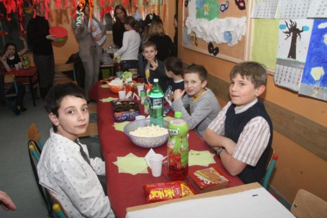 Karnawał uczcili dyskoteką (zdjęcia)