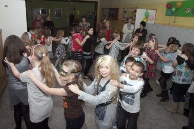 Karnawał uczcili dyskoteką (zdjęcia)