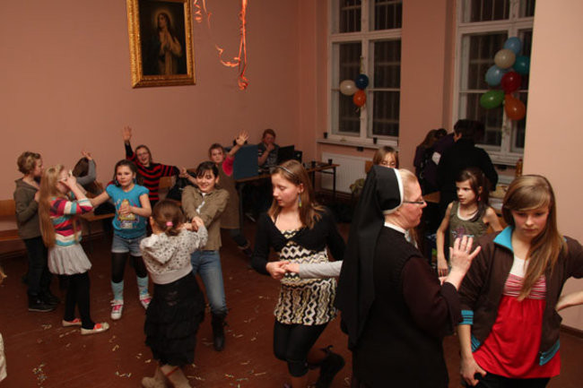 Korzystają z karnawału (zdjęcia)