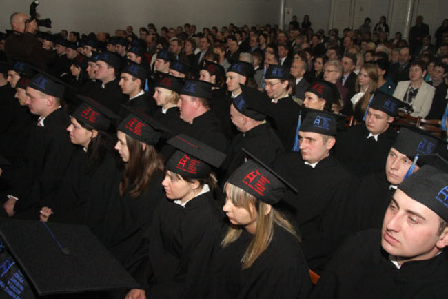 Uroczystość absolutoryjna (zdjęcia)