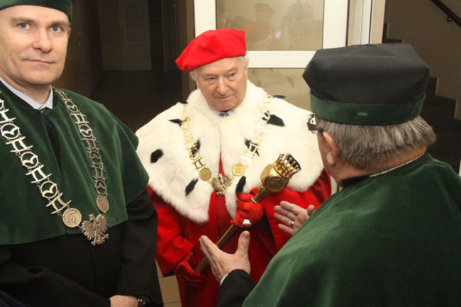 Uroczystość absolutoryjna (zdjęcia)