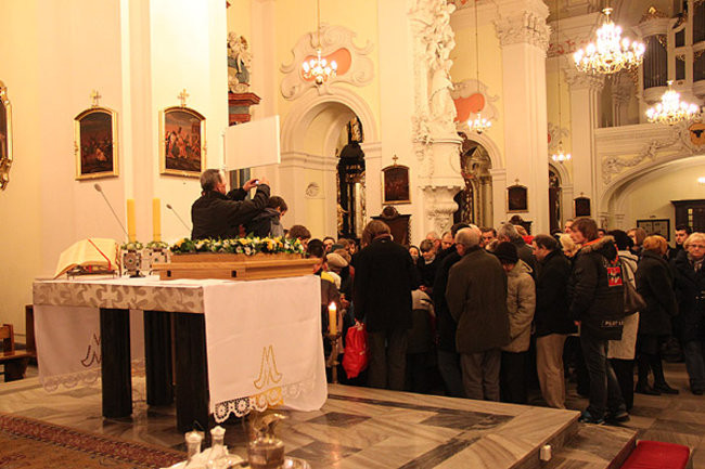 Krzyż papieski w Lesznie (zdjęcia)