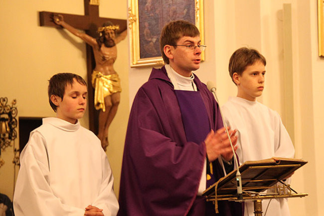 Krzyż papieski w Lesznie (zdjęcia)