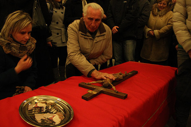 Krzyż papieski w Lesznie (zdjęcia)