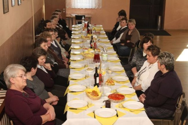 Panie z Popowa Wonieskiego też świętowały (zdjęcie)