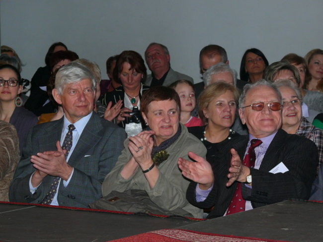 Panie w wieku 50+ w roli modelek (zdjęcia)