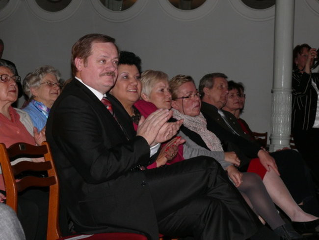 Panie w wieku 50+ w roli modelek (zdjęcia)