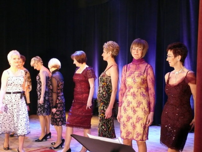 Panie w wieku 50+ w roli modelek (zdjęcia)