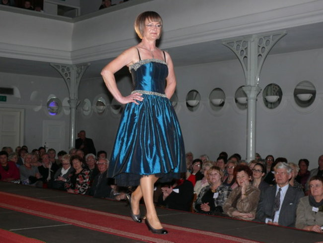 Panie w wieku 50+ w roli modelek (zdjęcia)