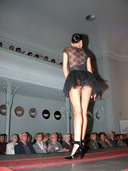 Panie w wieku 50+ w roli modelek (zdjęcia)