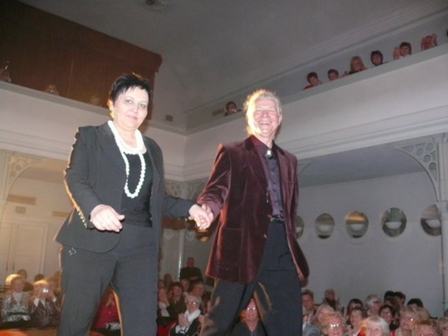 Panie w wieku 50+ w roli modelek (zdjęcia)